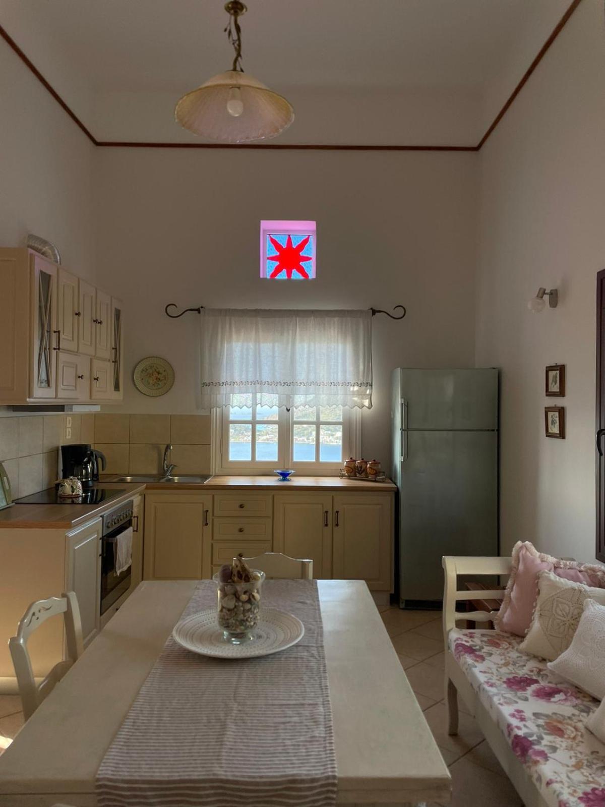Villa Next To The Sea!! Миртеа Экстерьер фото